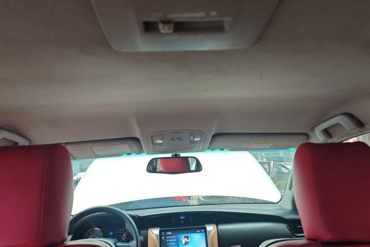 Used Toyota Fortuner 2016 2.7L Middle East Version Headliner