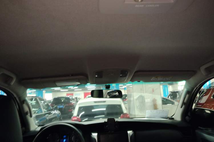 Used Toyota Fortuner 2016 2.7L Middle East Version Headliner