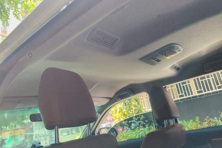 Used Toyota Fortuner 2016 2.7L Middle East Version Headliner