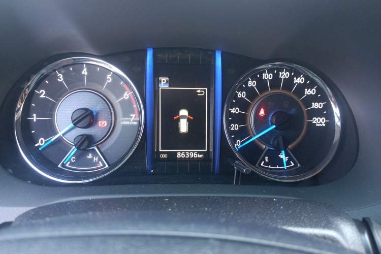 Used Toyota Fortuner 2016 2.7L Middle East Version Instrument Cluster