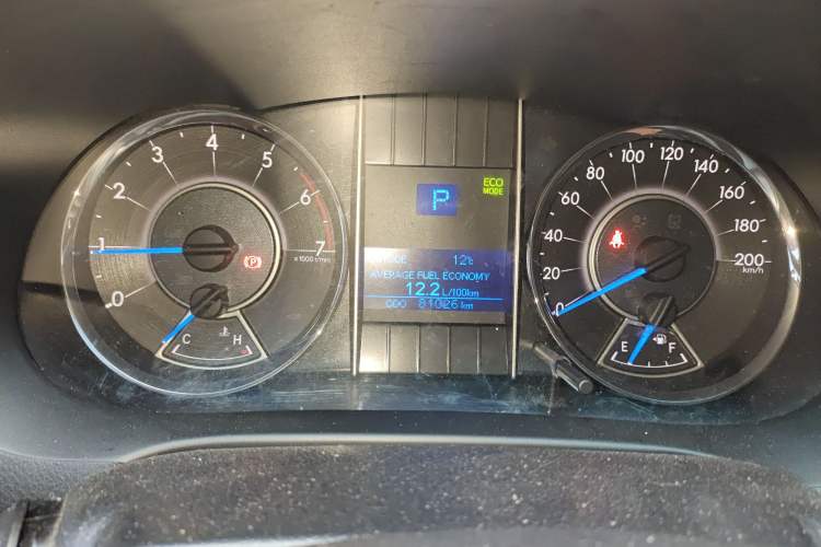 Used Toyota Fortuner 2016 2.7L Middle East Version Instrument Cluster