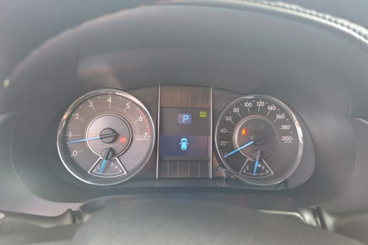 Used Toyota Fortuner 2016 2.7L Middle East Version Instrument Cluster
