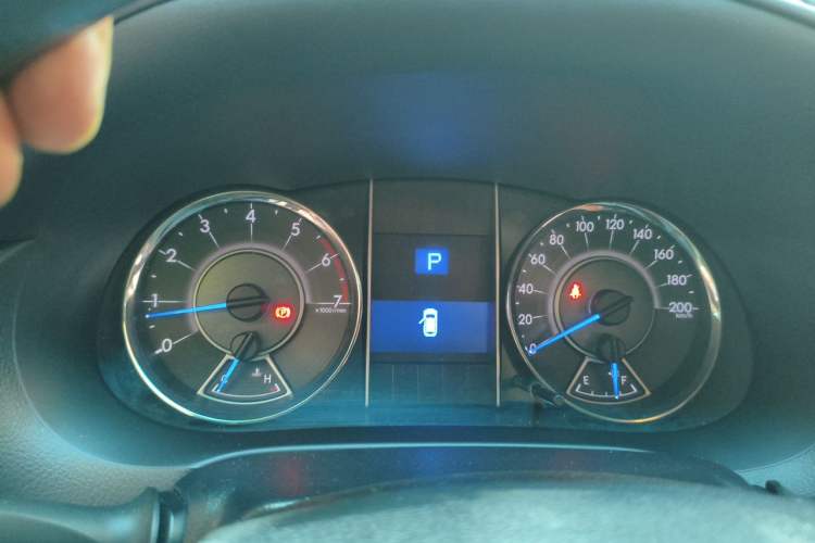 Used Toyota Fortuner 2016 2.7L Middle East Version Instrument Cluster