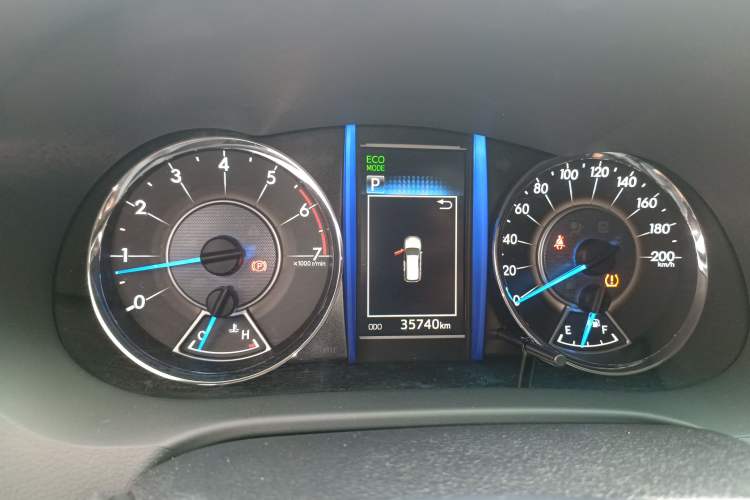 Used Toyota Fortuner 2016 2.7L Middle East Version Instrument Cluster