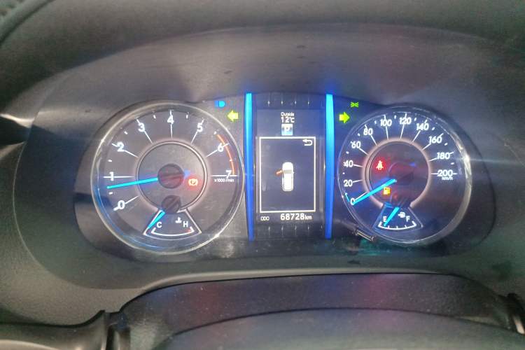 Used Toyota Fortuner 2016 2.7L Middle East Version Instrument Cluster