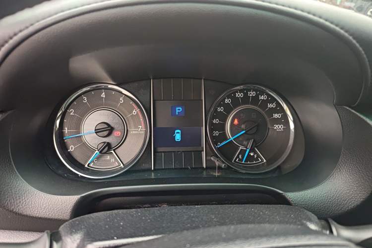 Used Toyota Fortuner 2016 2.7L Middle East Version Instrument Cluster