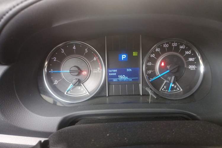Used Toyota Fortuner 2016 2.7L Middle East Version Instrument Cluster