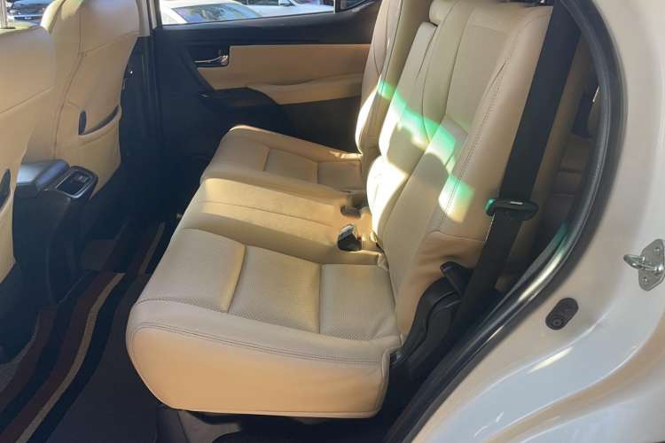 Used Toyota Fortuner 2016 2.7L Middle East Version Interior 1