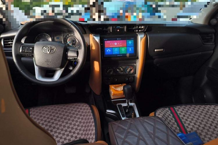 Used Toyota Fortuner 2016 2.7L Middle East Version Interior 2