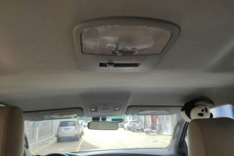 Used Toyota Fortuner 2016 2.7L Middle East Version Interior 6