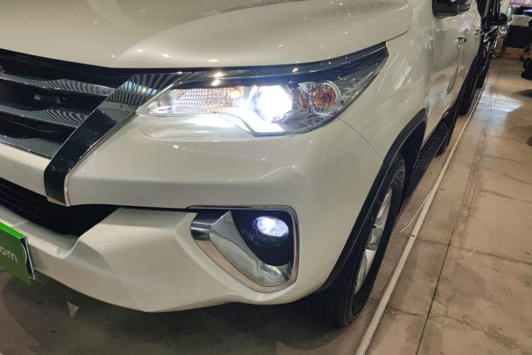 Used Toyota Fortuner 2016 2.7L Middle East Version Left Front Headlight