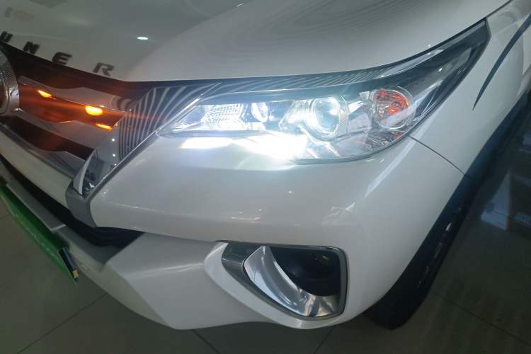 Used Toyota Fortuner 2016 2.7L Middle East Version Left Front Headlight