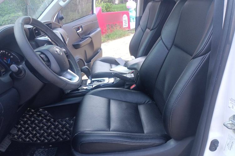 Used Toyota Fortuner 2016 2.7L Middle East Version Left Front Seat