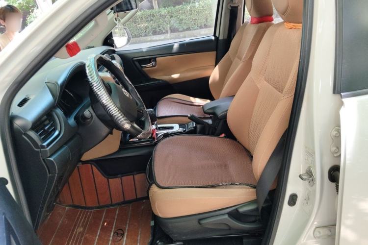 Used Toyota Fortuner 2016 2.7L Middle East Version Left Front Seat