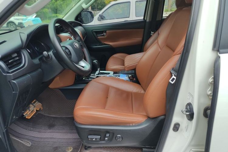 Used Toyota Fortuner 2016 2.7L Middle East Version Left Front Seat