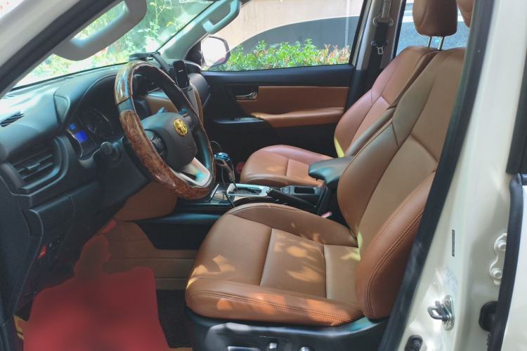 Used Toyota Fortuner 2016 2.7L Middle East Version Left Front Seat