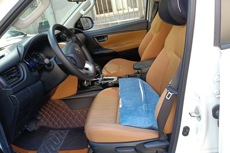 Used Toyota Fortuner 2016 2.7L Middle East Version Left Front Seat