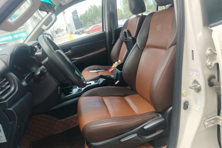 Used Toyota Fortuner 2016 2.7L Middle East Version Left Front Seat