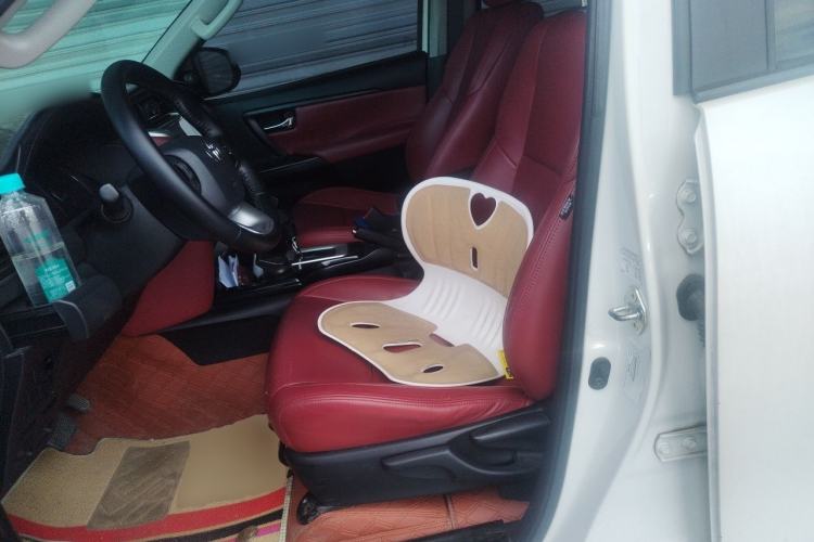 Used Toyota Fortuner 2016 2.7L Middle East Version Left Front Seat