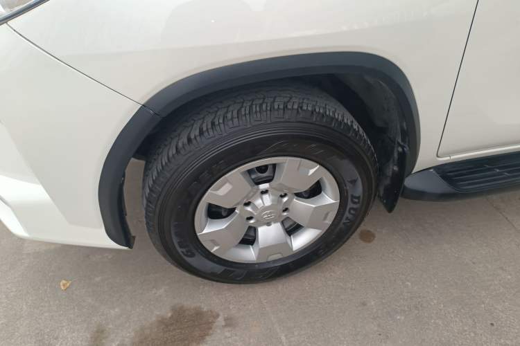 Used Toyota Fortuner 2016 2.7L Middle East Version Left Front Wheel Hub