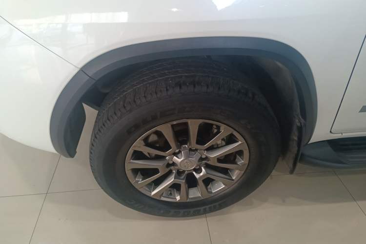 Used Toyota Fortuner 2016 2.7L Middle East Version Left Front Wheel Hub