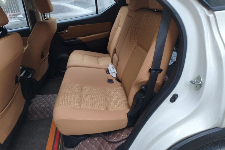 Used Toyota Fortuner 2016 2.7L Middle East Version Left Rear Seat