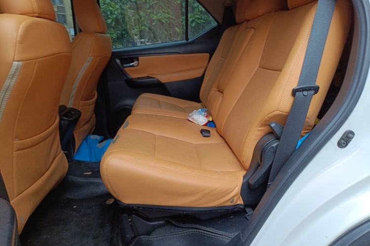 Used Toyota Fortuner 2016 2.7L Middle East Version Left Rear Seat