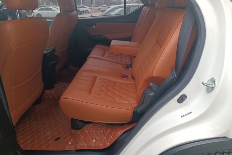 Used Toyota Fortuner 2016 2.7L Middle East Version Left Rear Seat