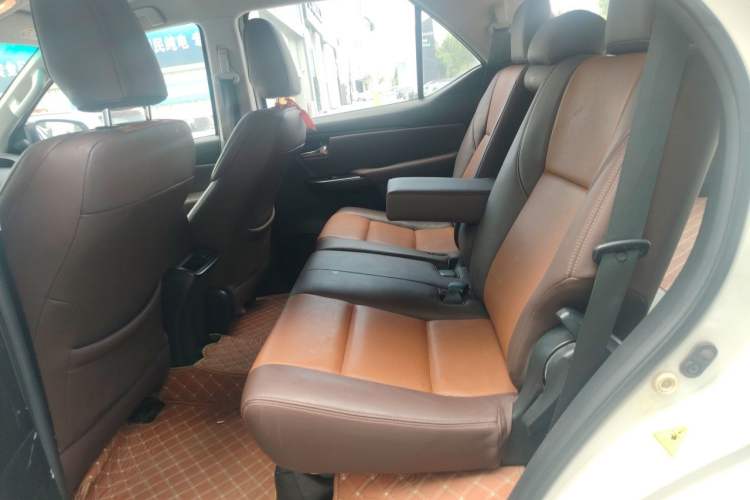 Used Toyota Fortuner 2016 2.7L Middle East Version Left Rear Seat