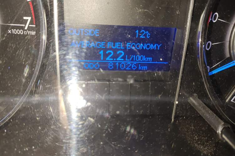 Used Toyota Fortuner 2016 2.7L Middle East Version Odometer Close Up