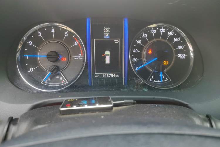 Used Toyota Fortuner 2016 2.7L Middle East Version Odometer Close Up
