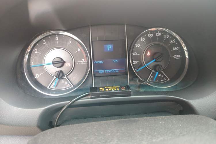 Used Toyota Fortuner 2016 2.7L Middle East Version Odometer Close Up