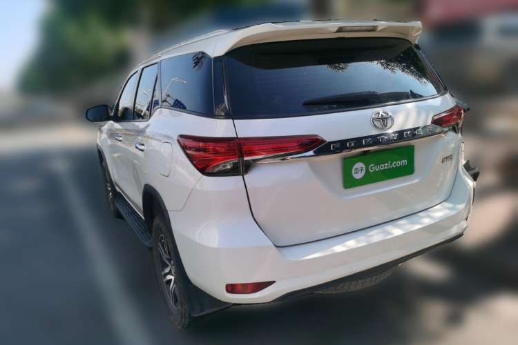 Used Toyota Fortuner 2016 2.7L Middle East Version Rear Left 45 Deg