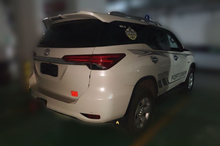 Used Toyota Fortuner 2016 2.7L Middle East Version Rear Right 45 Deg