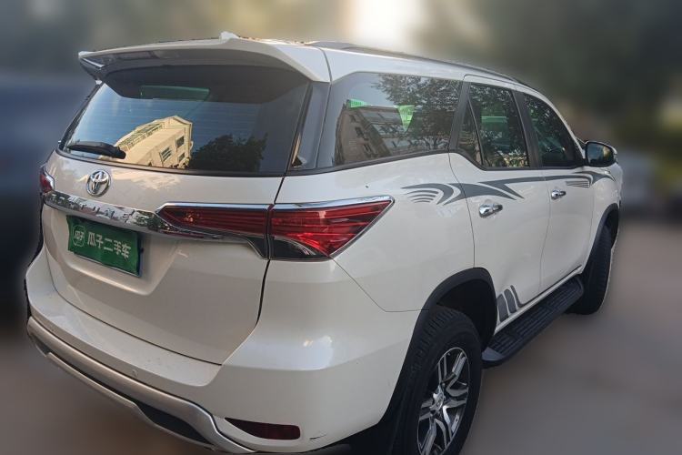 Used Toyota Fortuner 2016 2.7L Middle East Version Rear Right 45 Deg