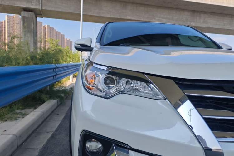 Used Toyota Fortuner 2016 2.7L Middle East Version Right Front Headlight