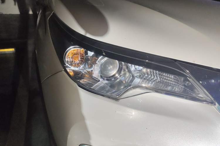Used Toyota Fortuner 2016 2.7L Middle East Version Right Front Headlight