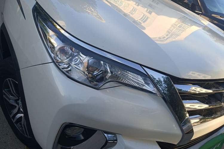 Used Toyota Fortuner 2016 2.7L Middle East Version Right Front Headlight
