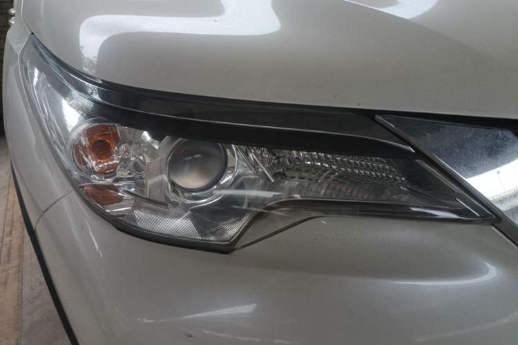 Used Toyota Fortuner 2016 2.7L Middle East Version Right Front Headlight