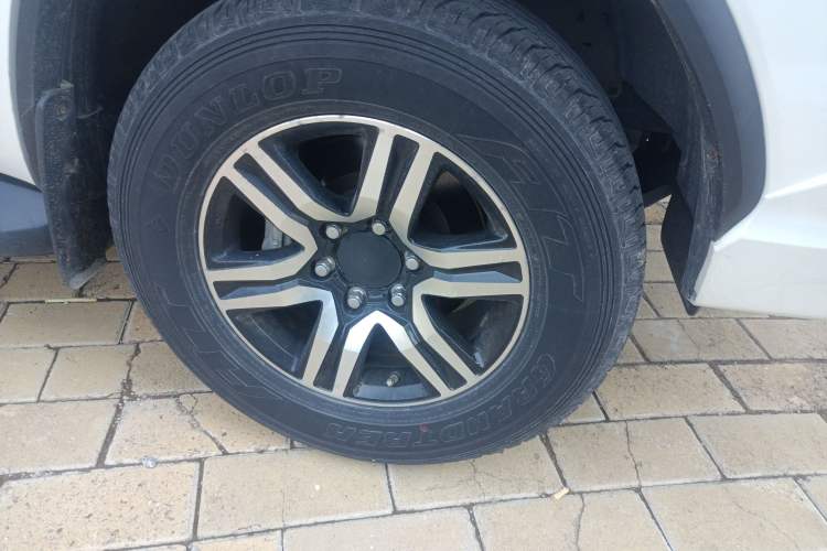 Used Toyota Fortuner 2016 2.7L Middle East Version Right Front Wheel Hub