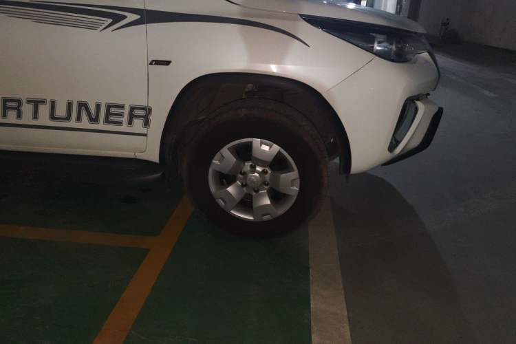 Used Toyota Fortuner 2016 2.7L Middle East Version Right Front Wheel Hub