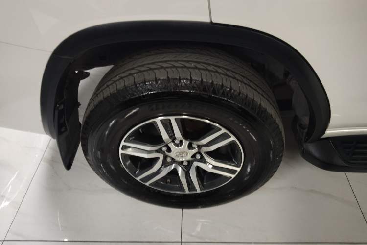Used Toyota Fortuner 2016 2.7L Middle East Version Right Rear Wheel Hub