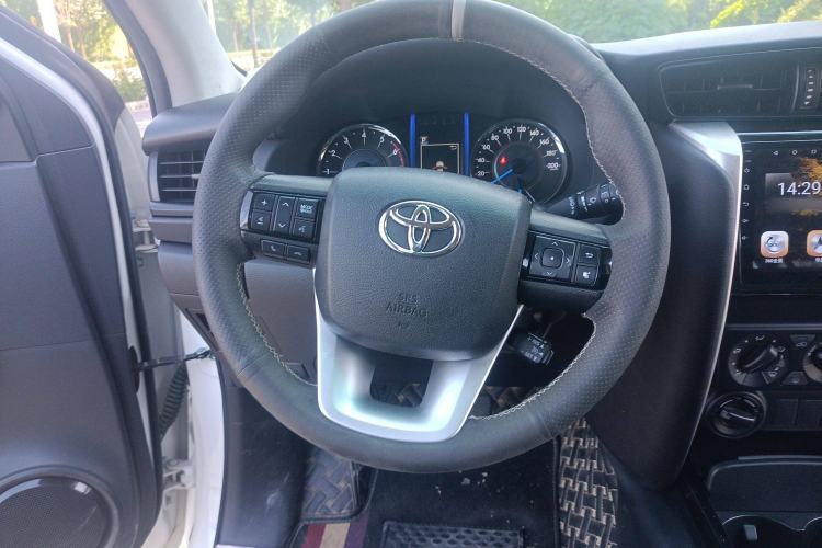 Used Toyota Fortuner 2016 2.7L Middle East Version Steering Wheel
