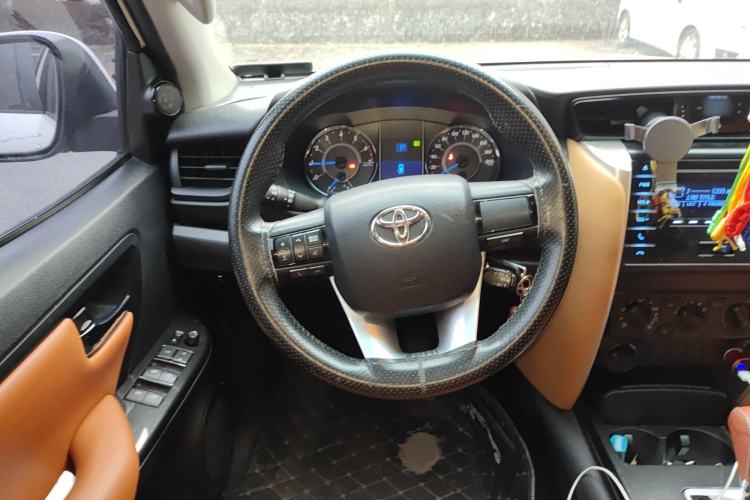 Used Toyota Fortuner 2016 2.7L Middle East Version Steering Wheel