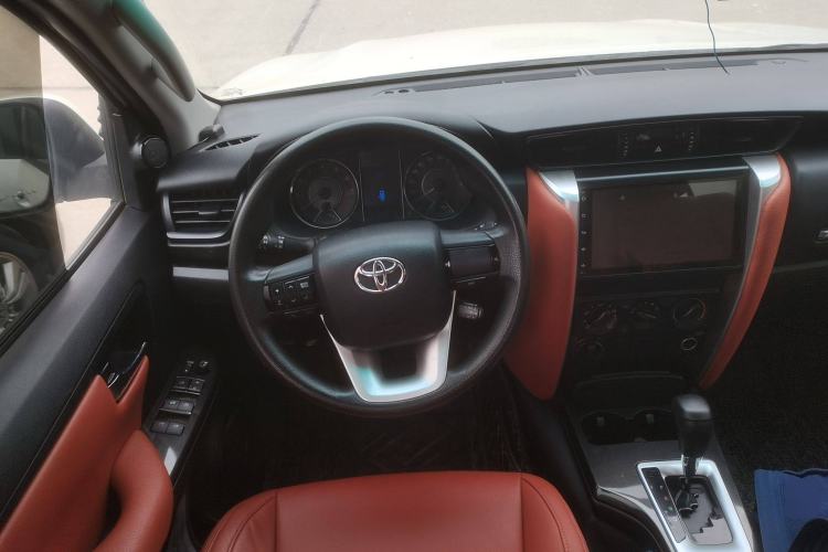 Used Toyota Fortuner 2016 2.7L Middle East Version Steering Wheel