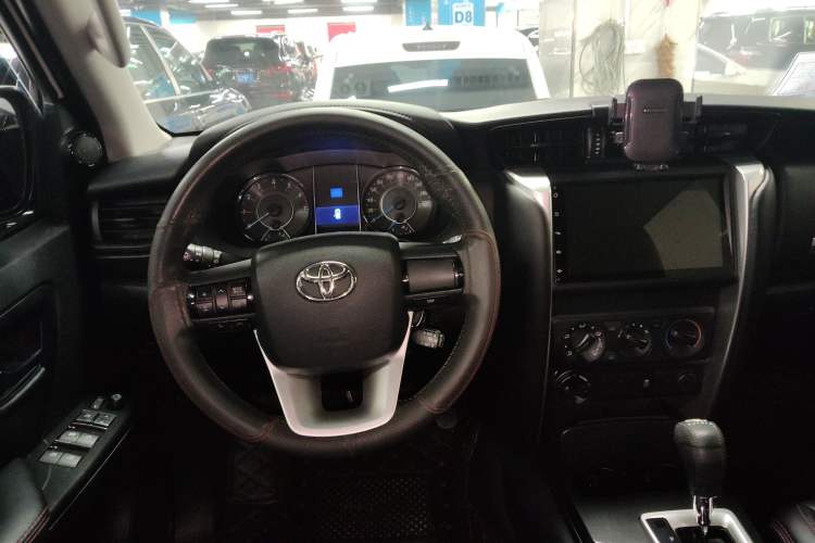 Used Toyota Fortuner 2016 2.7L Middle East Version Steering Wheel