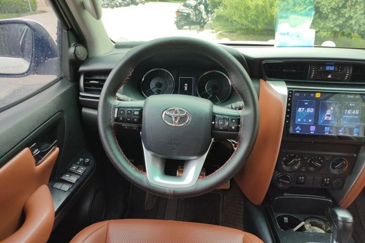 Used Toyota Fortuner 2016 2.7L Middle East Version Steering Wheel