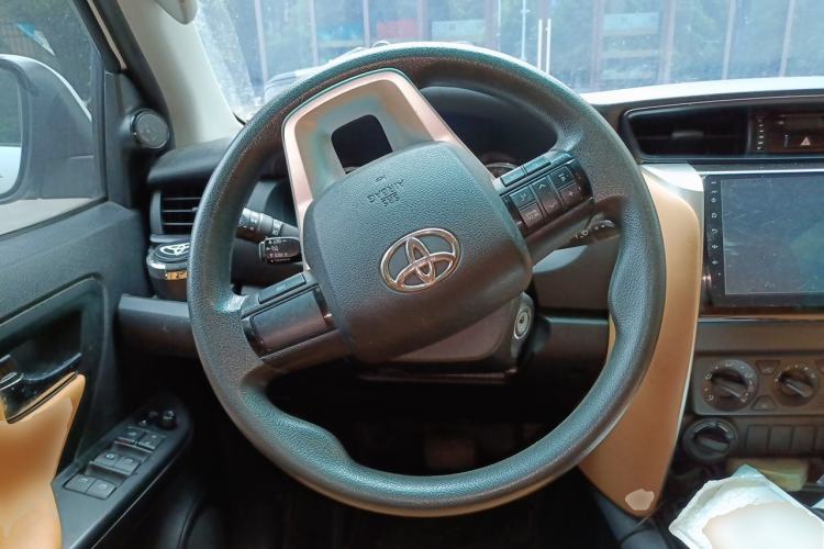 Used Toyota Fortuner 2016 2.7L Middle East Version Steering Wheel