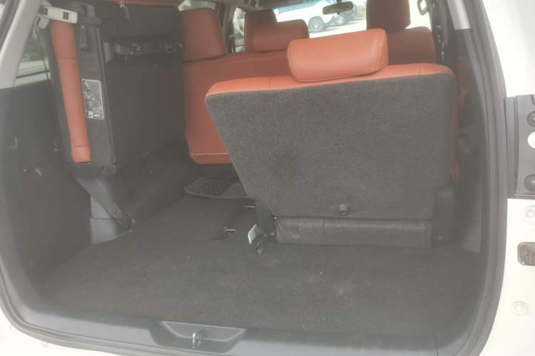Used Toyota Fortuner 2016 2.7L Middle East Version Trunk