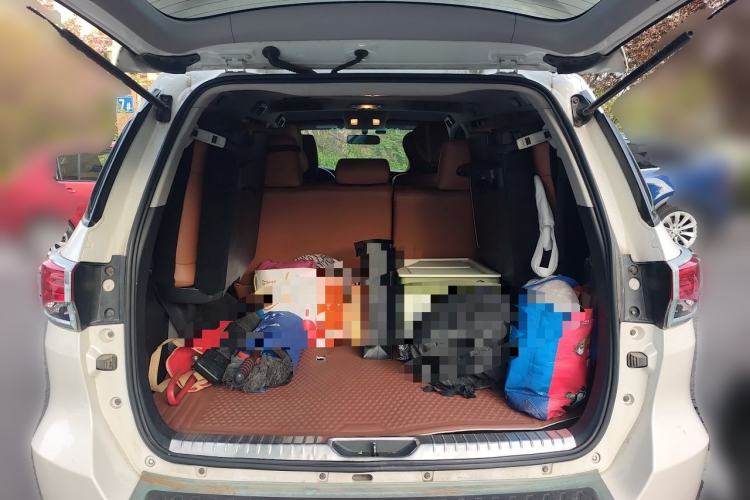 Used Toyota Fortuner  Trunk